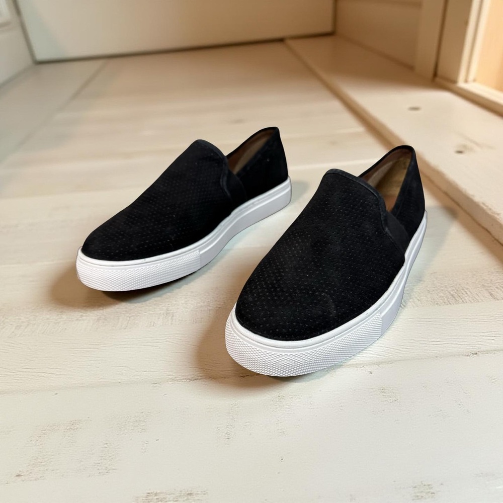 Black Slip-On Flats with Elastic Panels